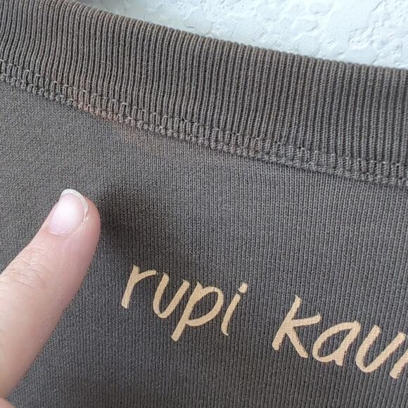 KOTN Sweatshirt Womens XXL Crewneck Brown "Home Body" Rupi Kaur Loungewear - Picture 3 of 8